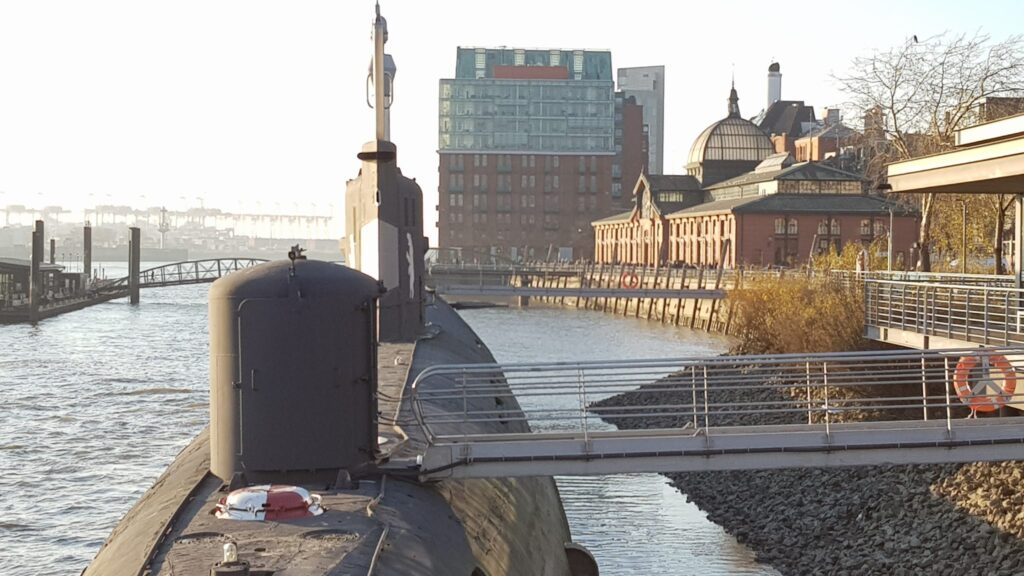 U-Boot Museum Hamburg U-434 im Hamburger Hafen