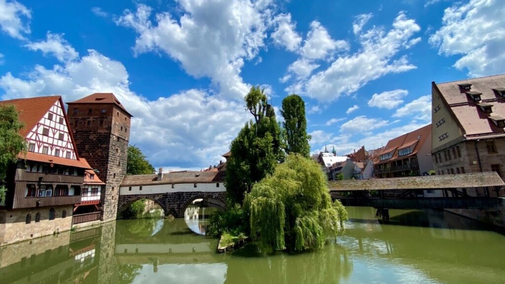 Nürnberg Führung entlang der Pegnitz Maxbrücke und Weinstadel